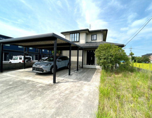 富山市中冨居、中古一戸建ての外観画像です