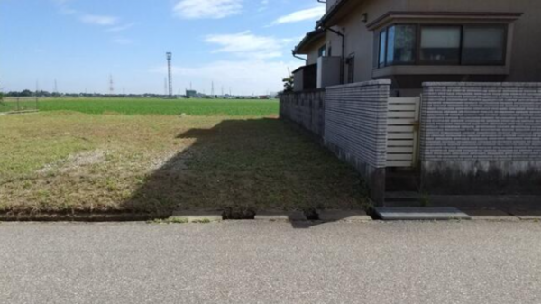 射水市小島、土地の画像です