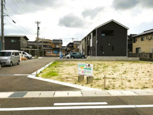 射水市小島、土地の外観画像です