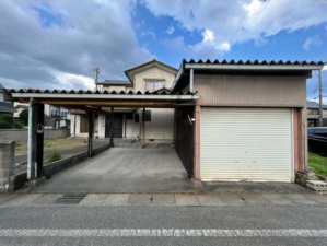 富山市長附、中古一戸建ての外観画像です