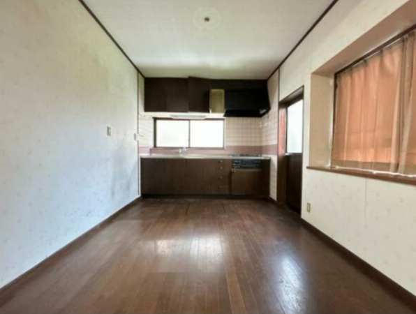富山市長附、中古一戸建ての画像です