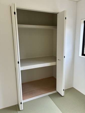 富山市婦中町笹倉、新築一戸建ての収納画像です