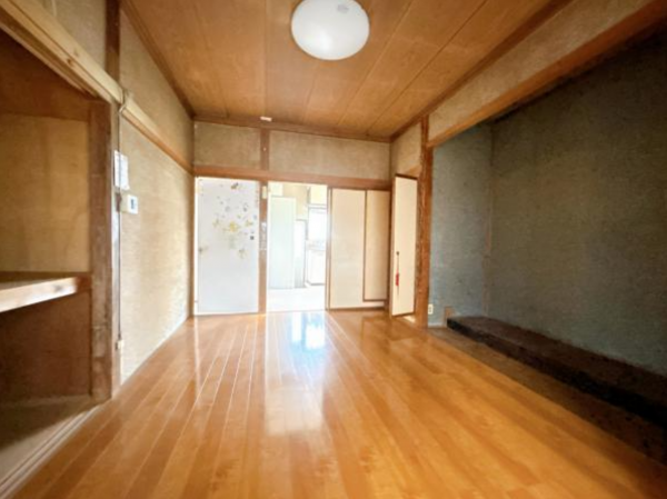 富山市長江本町、中古一戸建ての画像です