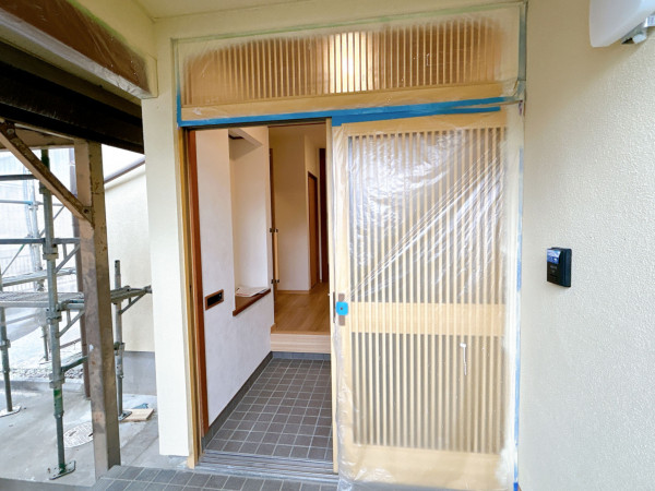 富山市若竹町、中古一戸建ての玄関画像です