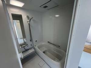 富山市藤木、新築一戸建ての風呂画像です