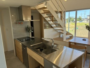 富山市藤木、新築一戸建てのキッチン画像です