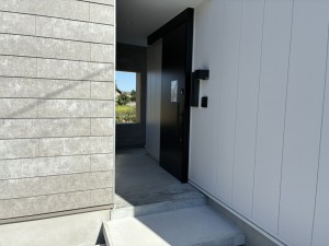 富山市藤木、新築一戸建ての玄関画像です