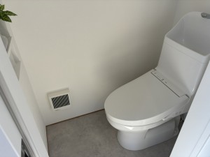 富山市藤木、新築一戸建てのトイレ画像です