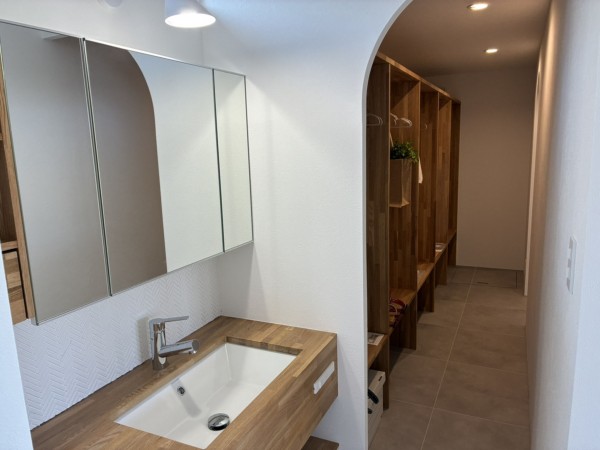 富山市藤木、新築一戸建ての洗面画像です