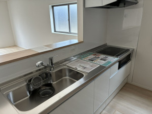 富山市中市、新築一戸建てのキッチン画像です