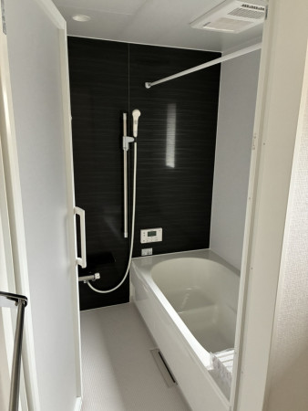 富山市中市、新築一戸建ての風呂画像です