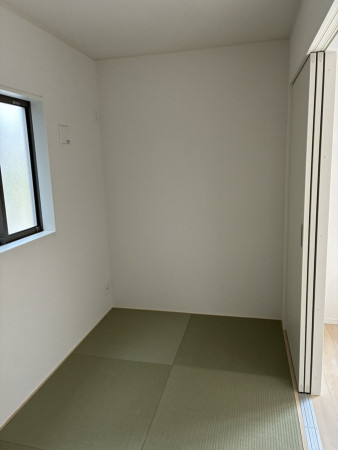 富山市中市、新築一戸建ての内装画像です