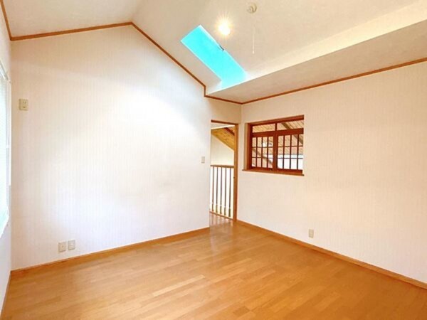 射水市東太閤山、中古一戸建ての画像です