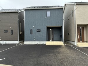 富山市中市、新築一戸建ての外観画像です