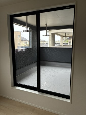 富山市中市、新築一戸建てのバルコニー画像です