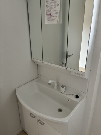 富山市中市、新築一戸建ての洗面画像です