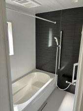 高岡市清水町、新築一戸建ての風呂画像です