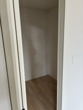 高岡市中川園町、新築一戸建ての寝室画像です