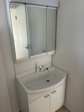 高岡市中川園町、新築一戸建ての洗面画像です