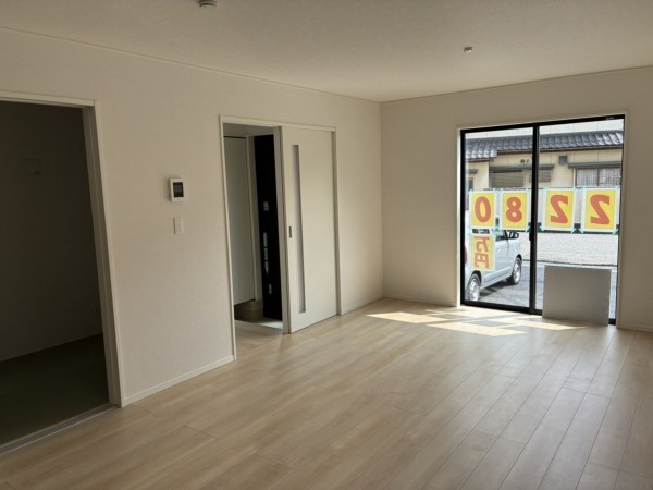 高岡市中川園町、新築一戸建ての画像です