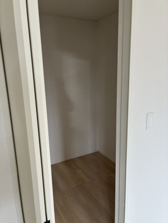 高岡市中川園町、新築一戸建ての寝室画像です