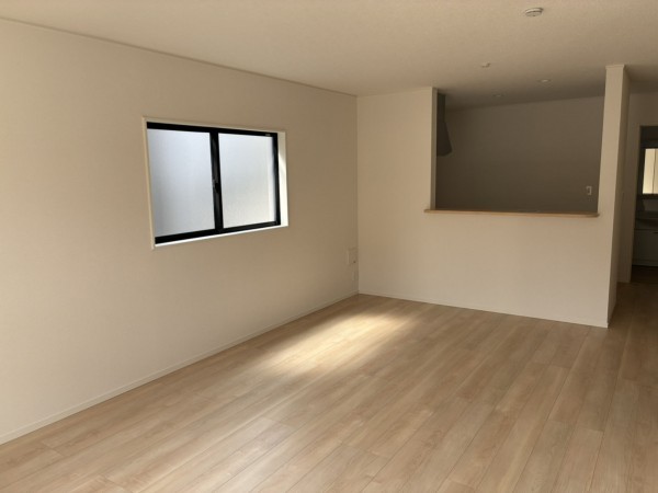 高岡市中川園町、新築一戸建ての画像です