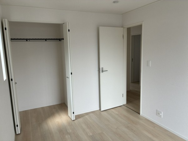 高岡市中川園町、新築一戸建ての画像です