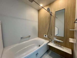 富山市上二杉、新築一戸建ての風呂画像です