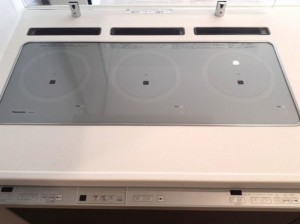 富山市中島、新築一戸建てのキッチン画像です