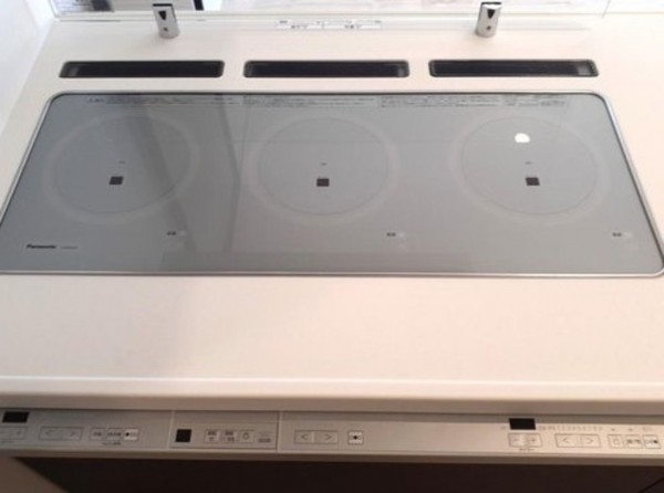 富山市中島、新築一戸建てのキッチン画像です