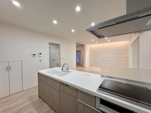 富山市下大久保、新築一戸建てのキッチン画像です