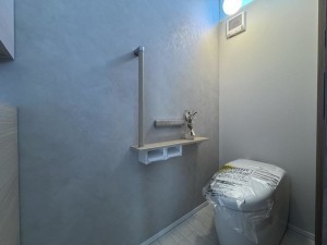 富山市大泉、新築一戸建てのトイレ画像です