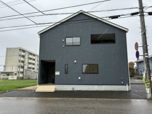 中新川郡立山町前沢新町、新築一戸建ての外観画像です
