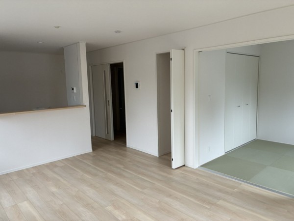 中新川郡立山町前沢新町、新築一戸建ての内装画像です