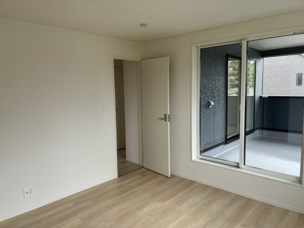 中新川郡立山町前沢新町、新築一戸建ての寝室画像です