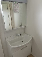 中新川郡立山町前沢新町、新築一戸建ての洗面画像です