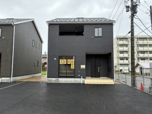 中新川郡立山町前沢新町、新築一戸建ての外観画像です