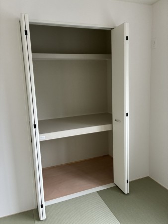 中新川郡立山町前沢新町、新築一戸建ての収納画像です