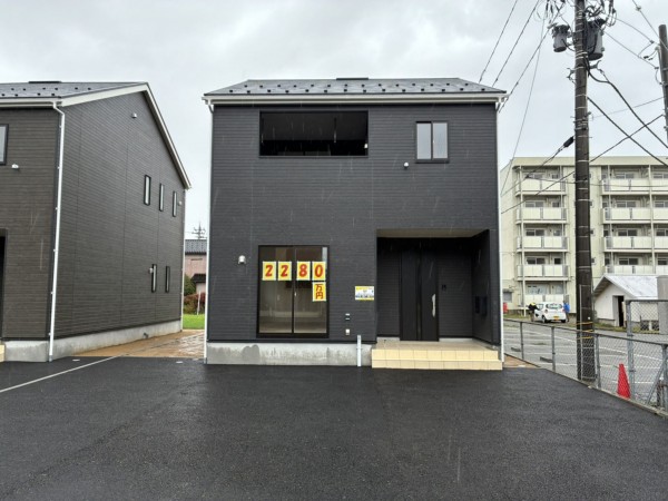 中新川郡立山町前沢新町、新築一戸建ての外観画像です