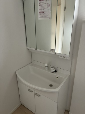 富山市婦中町笹倉、新築一戸建ての洗面画像です