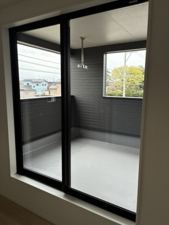 富山市婦中町笹倉、新築一戸建てのバルコニー画像です