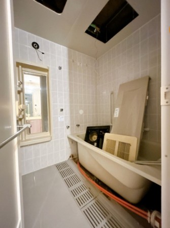 富山市窪本町、マンションの風呂画像です