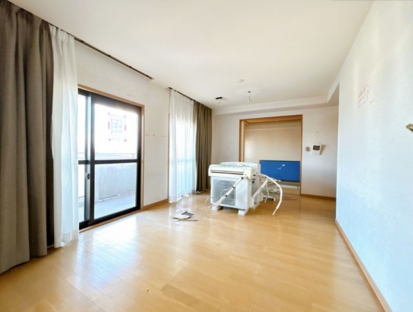 富山市窪本町、マンションの画像です