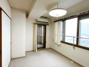 富山市堀川町、マンションの画像です