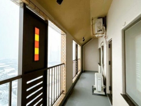 富山市堀川町、マンションのバルコニー画像です