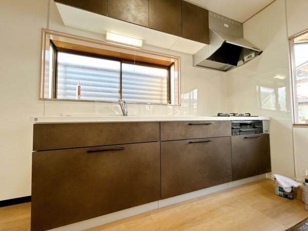 富山市鶴ケ丘町、中古一戸建てのキッチン画像です