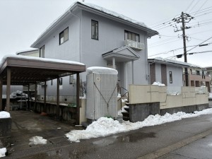 富山市赤田、中古一戸建ての外観画像です