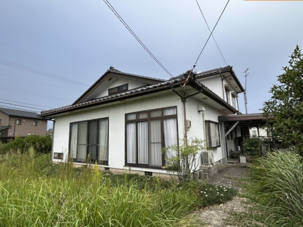 富山市下野新、中古一戸建ての外観画像です