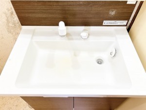 富山市呉羽町、中古一戸建ての洗面画像です