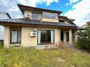 富山市婦中町下轡田、中古一戸建ての外観画像です